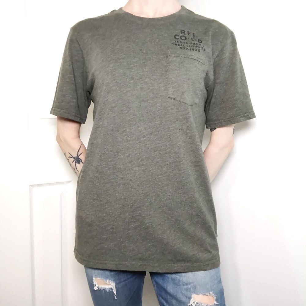 REI Co-Op Short Sleeve Pocket Tee Size Small Green
